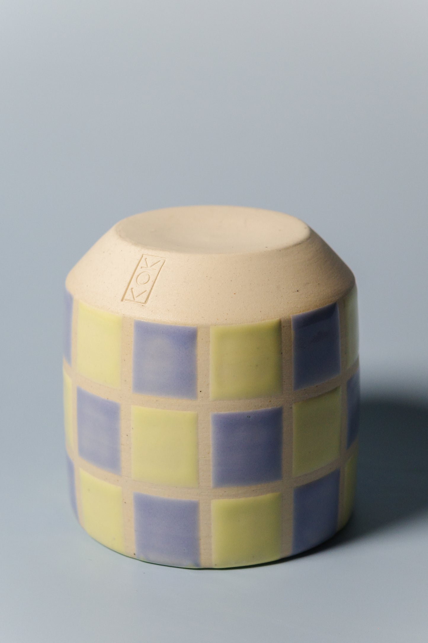 Angled Cup (Checkered Yellow/Lavender)
