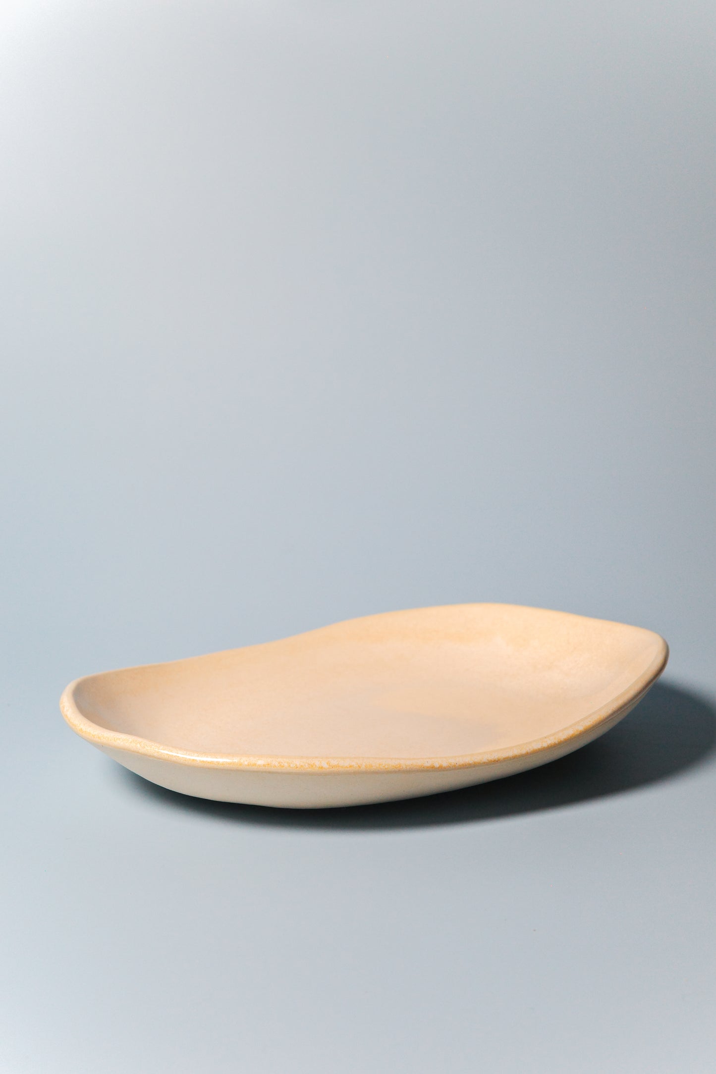 Medium Handbuilt Plate (Sunlit Cream)