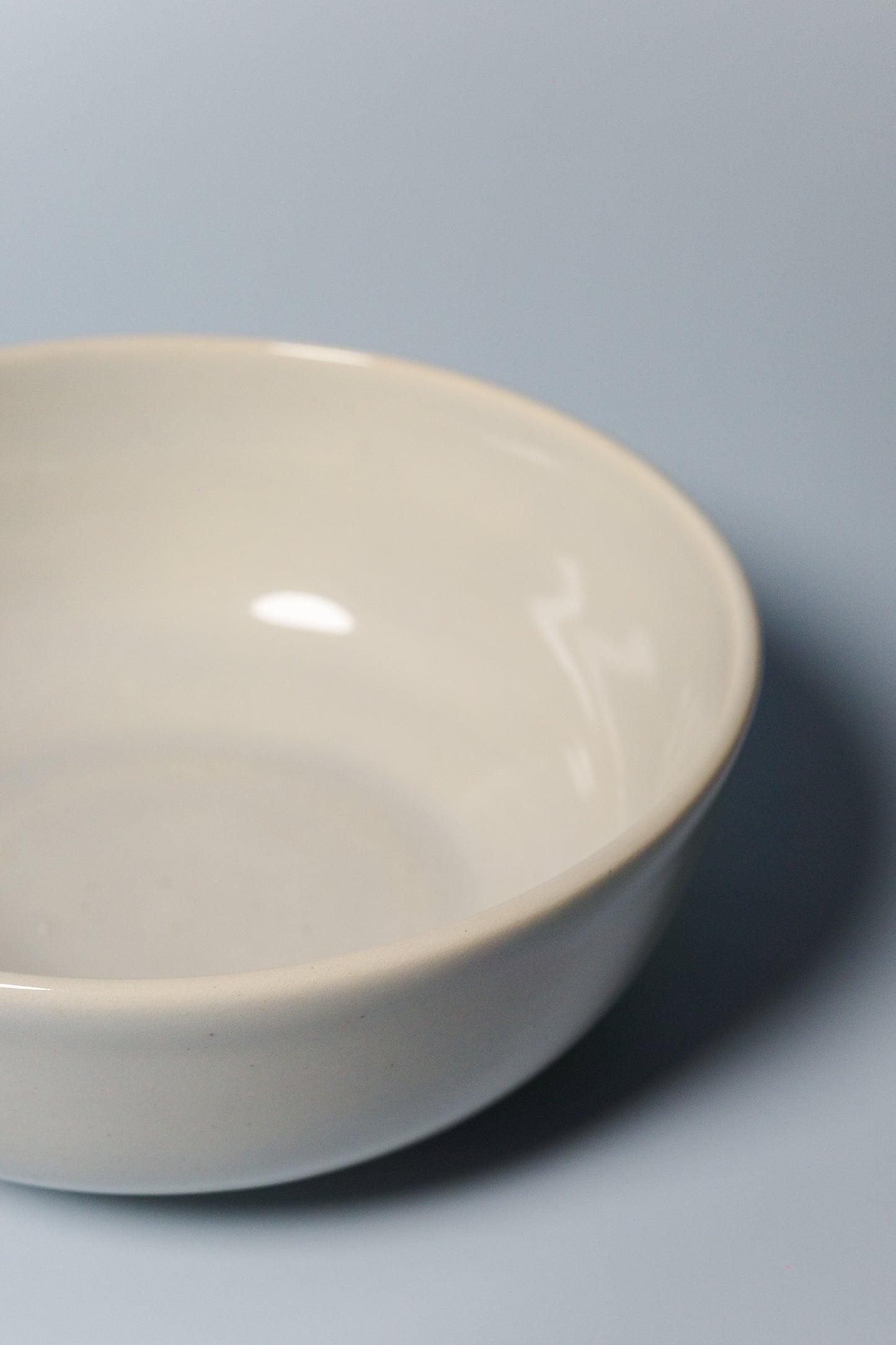 Medium Bowl (Pale Blue)