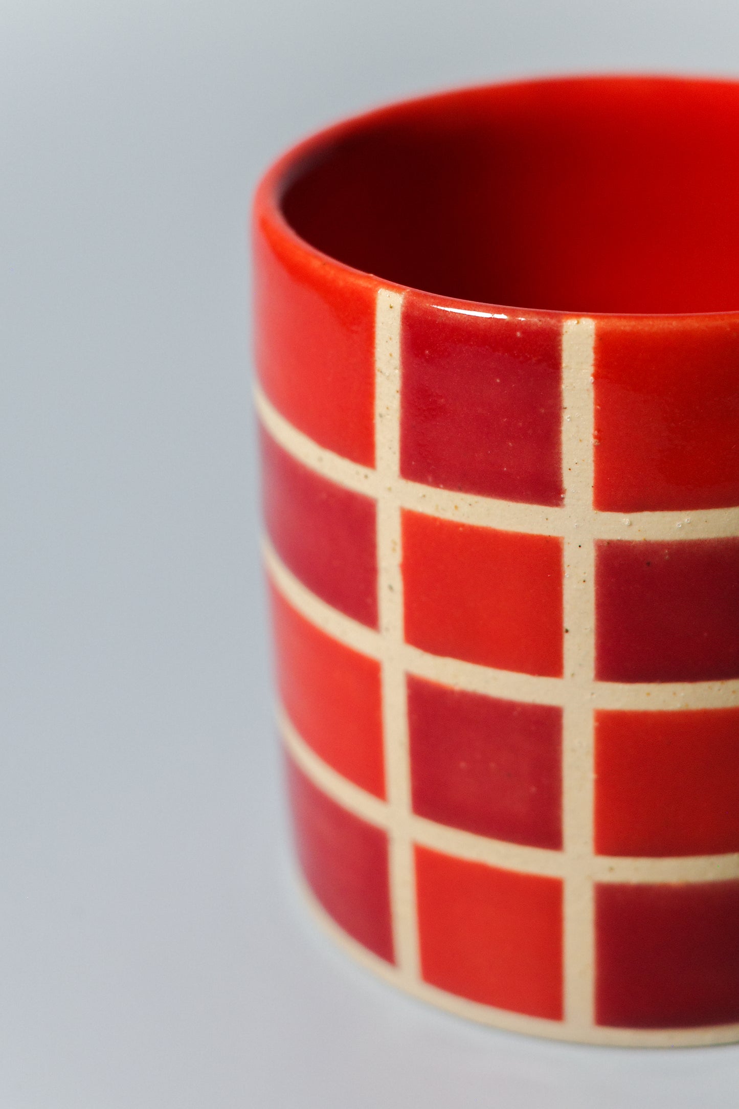 Flat Cup (Two Tone Crimson)