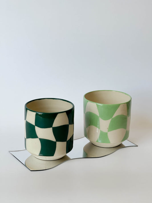 angled cup (patterned)