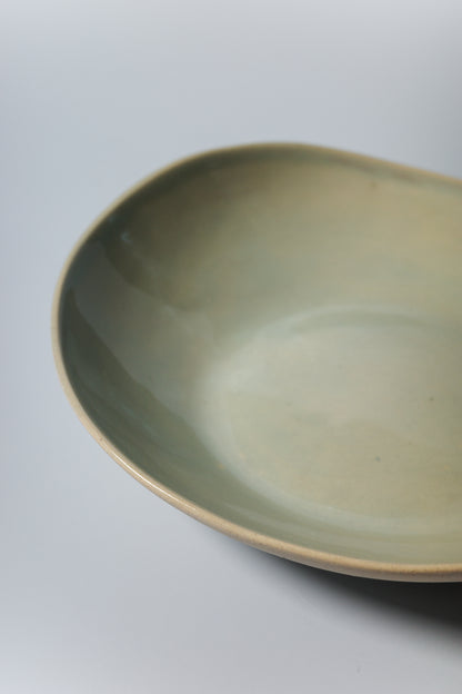 Medium Handbuilt Plate (Seafoam)
